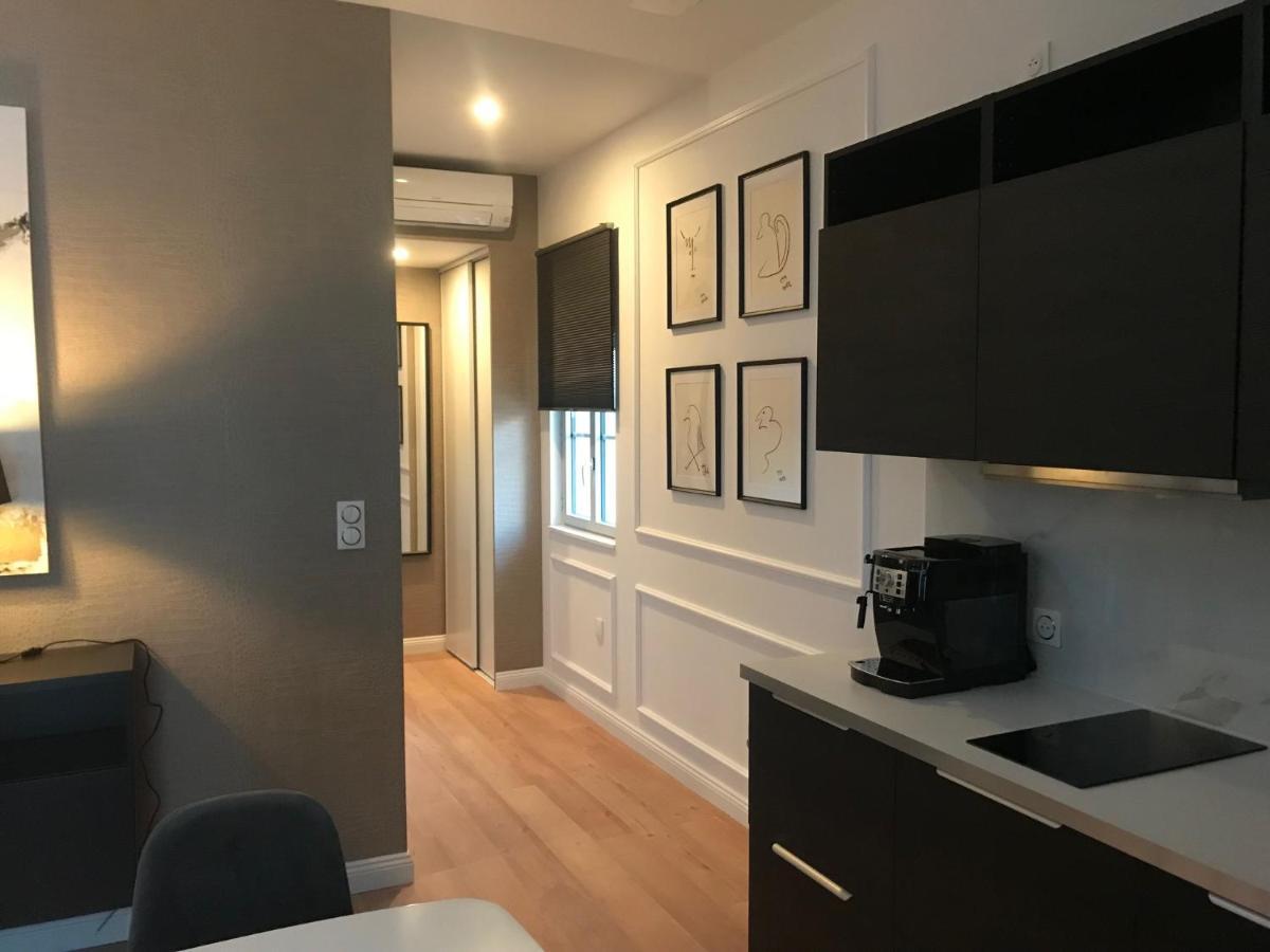 - LAZARE- Maison de maître , appartements de standing, proche du centre avec parking privatif gratuit Béziers Extérieur photo
