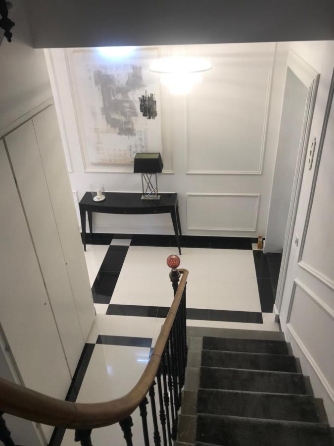 - LAZARE- Maison de maître , appartements de standing, proche du centre avec parking privatif gratuit Béziers Extérieur photo
